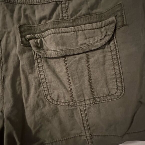Maurice's Olive Green Linen Shorts Size 11/12 -NWT - Picture 2 of 7